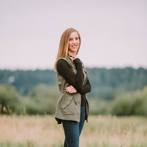 Meet your Posher, Kaitlynn